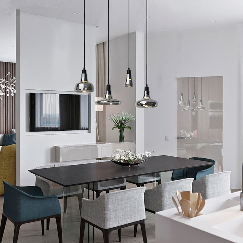 Oval Pendant Light in Nordic Style